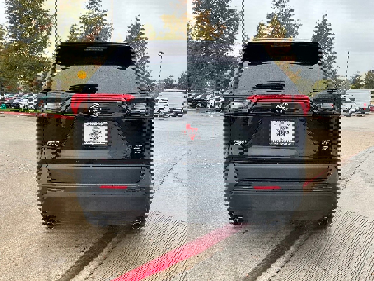 Used 2024 Toyota RAV4 XLE image 7