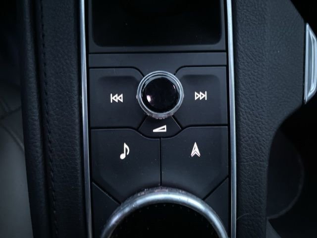 Used 2019 Cadillac XT4 Luxury w/ Cold Weather Package image 26