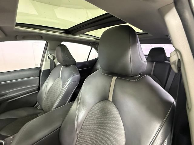 Used 2018 Toyota Camry XSE w/ Driver Assist Package FWD image 18