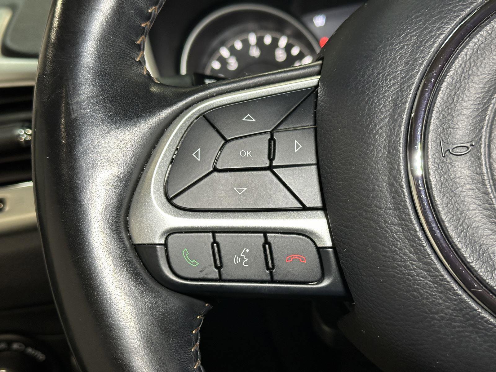 Used 2019 Jeep Compass Latitude w/ Popular Equipment Group image 25