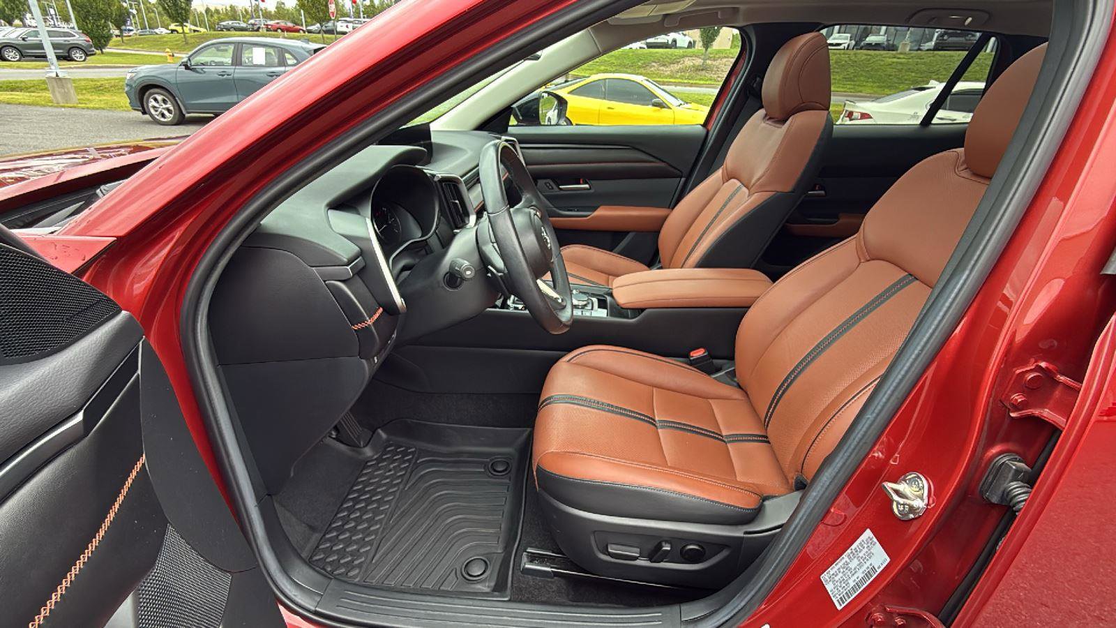 Certified 2024 MAZDA CX-50 AWD 2.5 Turbo w/ Cargo Package image 27