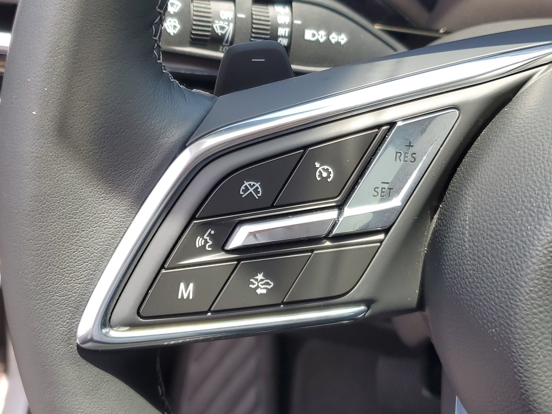 Used 2024 Buick Envision Preferred AWD/4WD image 21