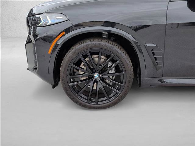 Used 2025 BMW X5 xDrive40i w/ M Sport Package AWD/4WD image 26