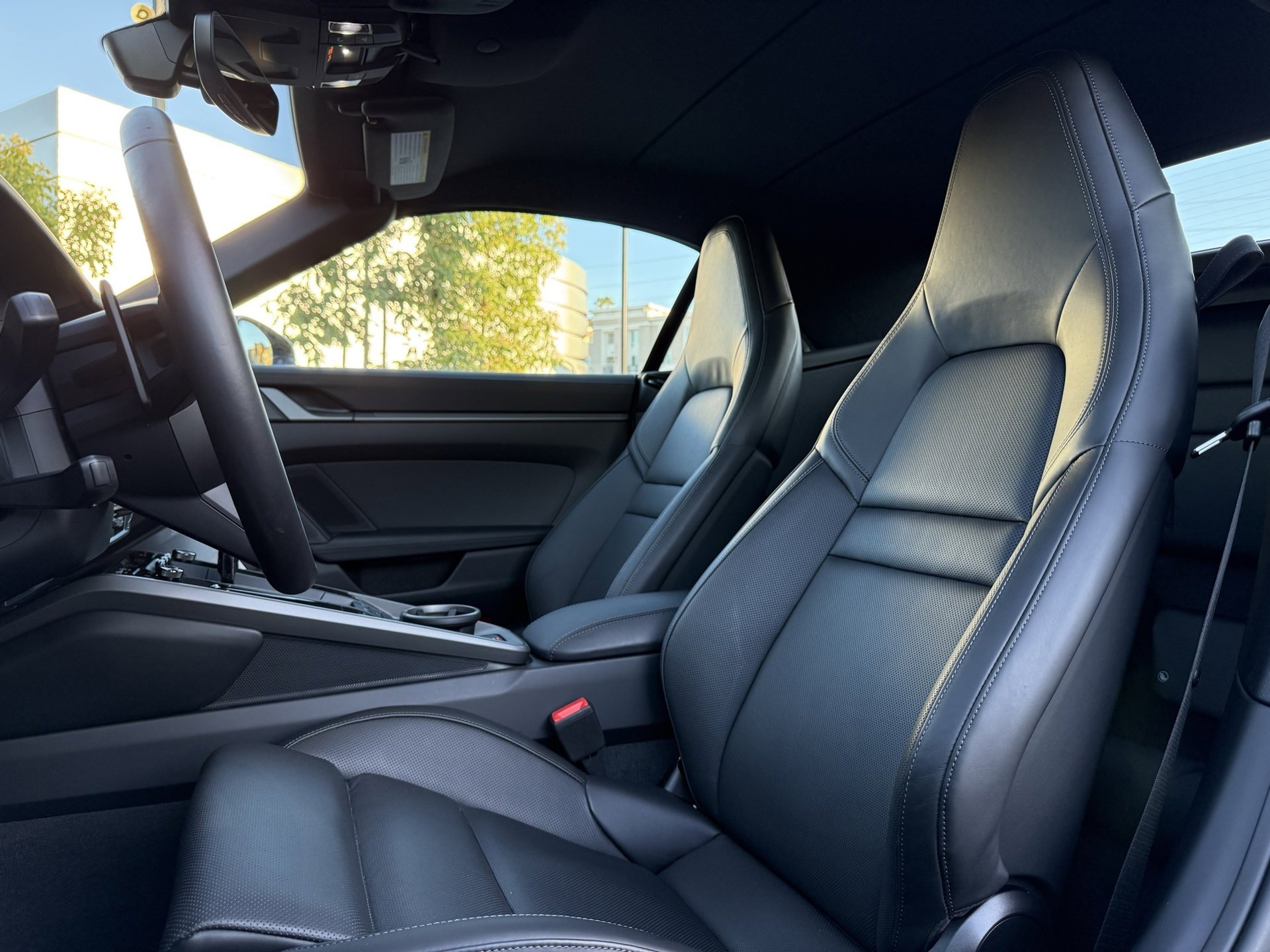 Used 2025 Porsche 911 Carrera S image 4