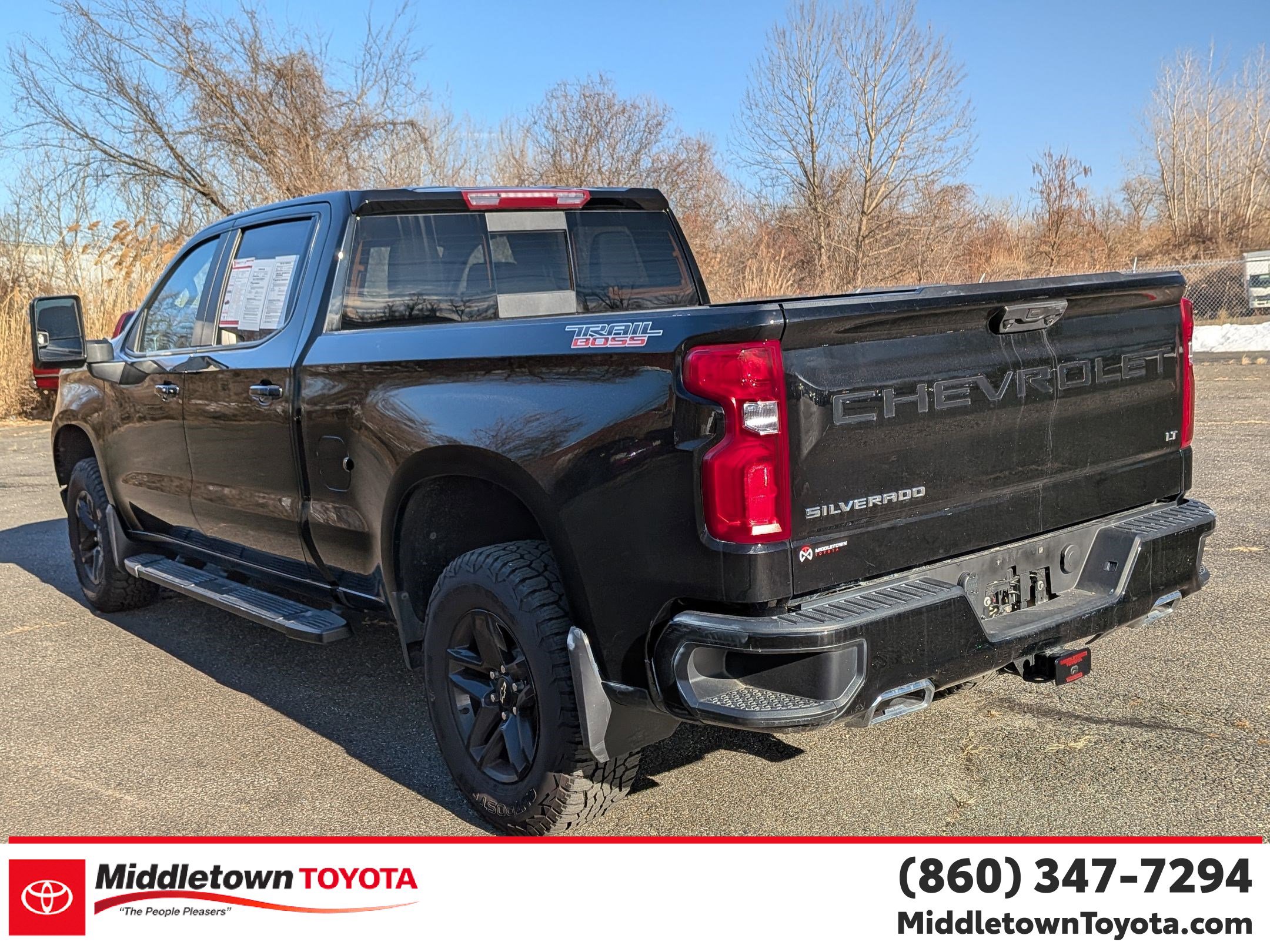 Used 2024 Chevrolet Silverado 1500 LT Trail Boss w/ Convenience Package II AWD/4WD image 5