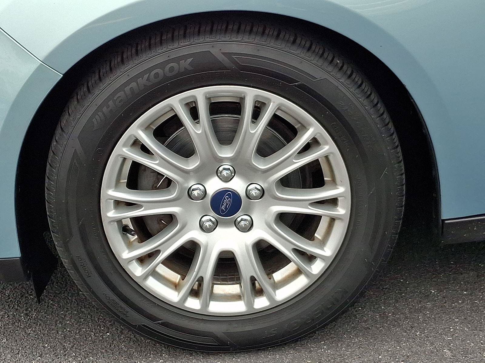 Used 2012 Ford Focus SE FWD image 9