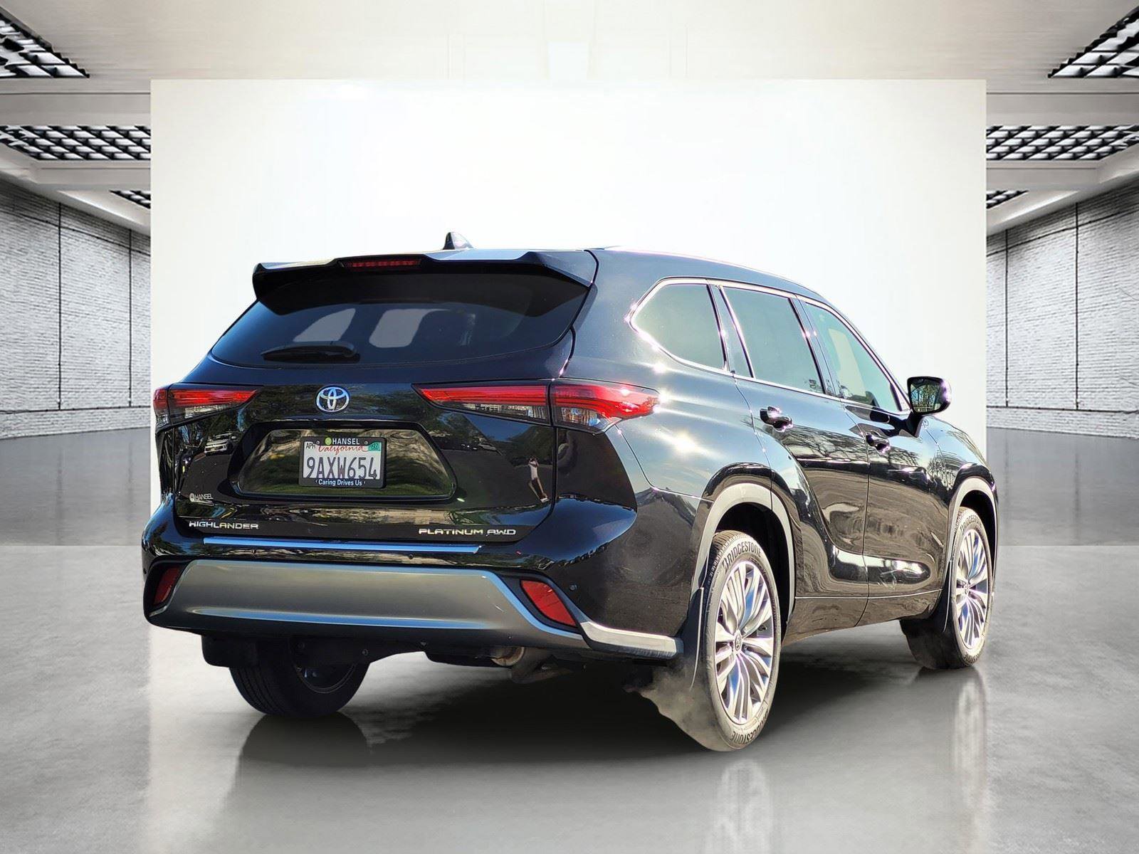 Used 2022 Toyota Highlander Platinum image 7