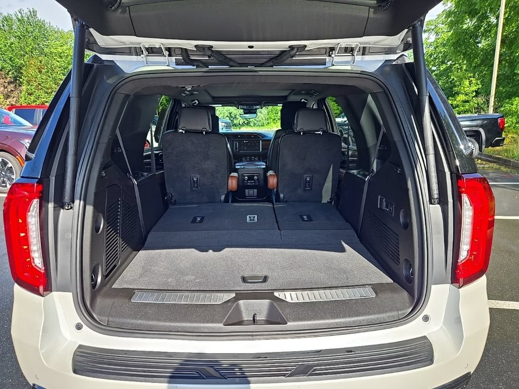 Used 2023 GMC Yukon Denali Ultimate AWD/4WD image 65