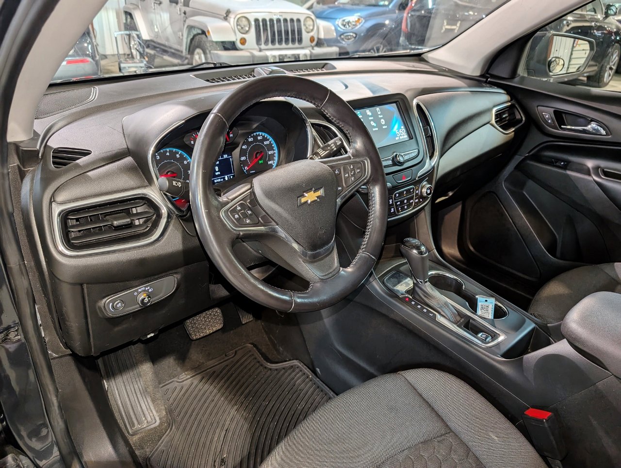 Used 2018 Chevrolet Equinox LT image 13