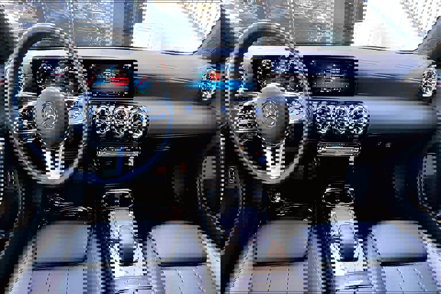 Used 2022 Mercedes-Benz CLA 250 image 15