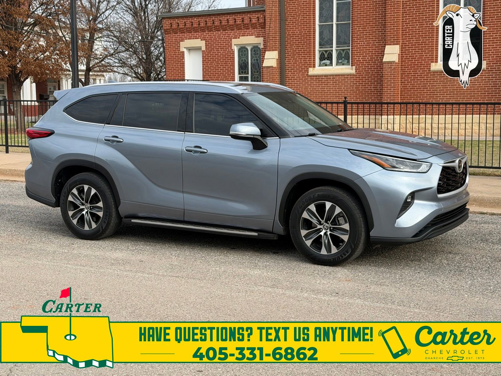 Used 2021 Toyota Highlander XLE image 1