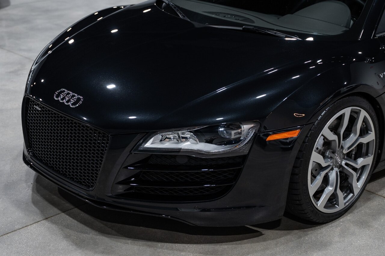 Used 2011 Audi R8 V10 AWD/4WD image 11