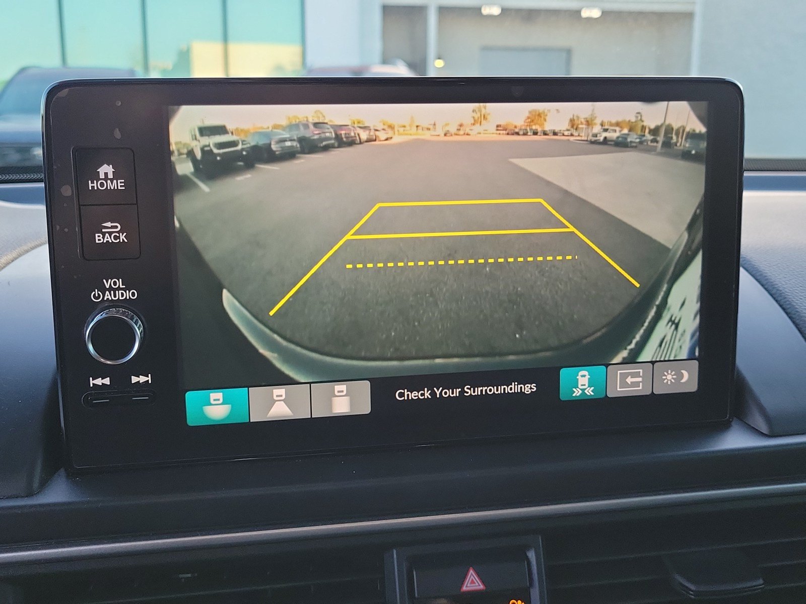 Used 2024 Honda Pilot Touring image 25