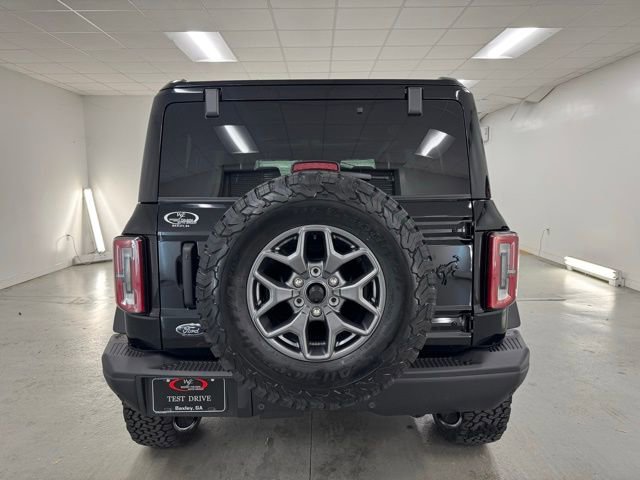 New 2025 Ford Bronco Badlands image 6