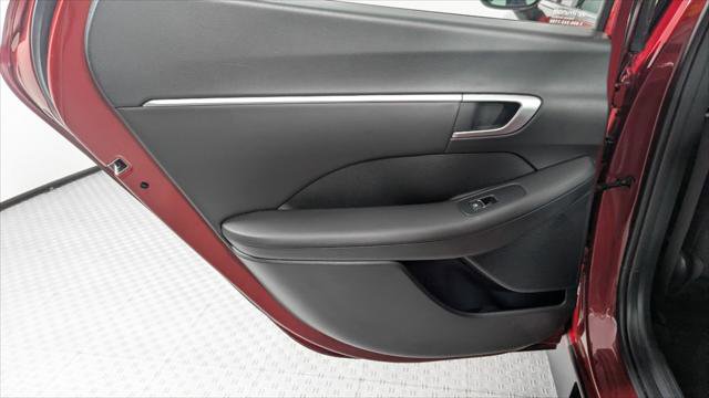 Used 2025 Hyundai Sonata SEL FWD image 16
