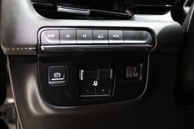 Used 2024 Cadillac Escalade ESV Sport AWD/4WD image 19