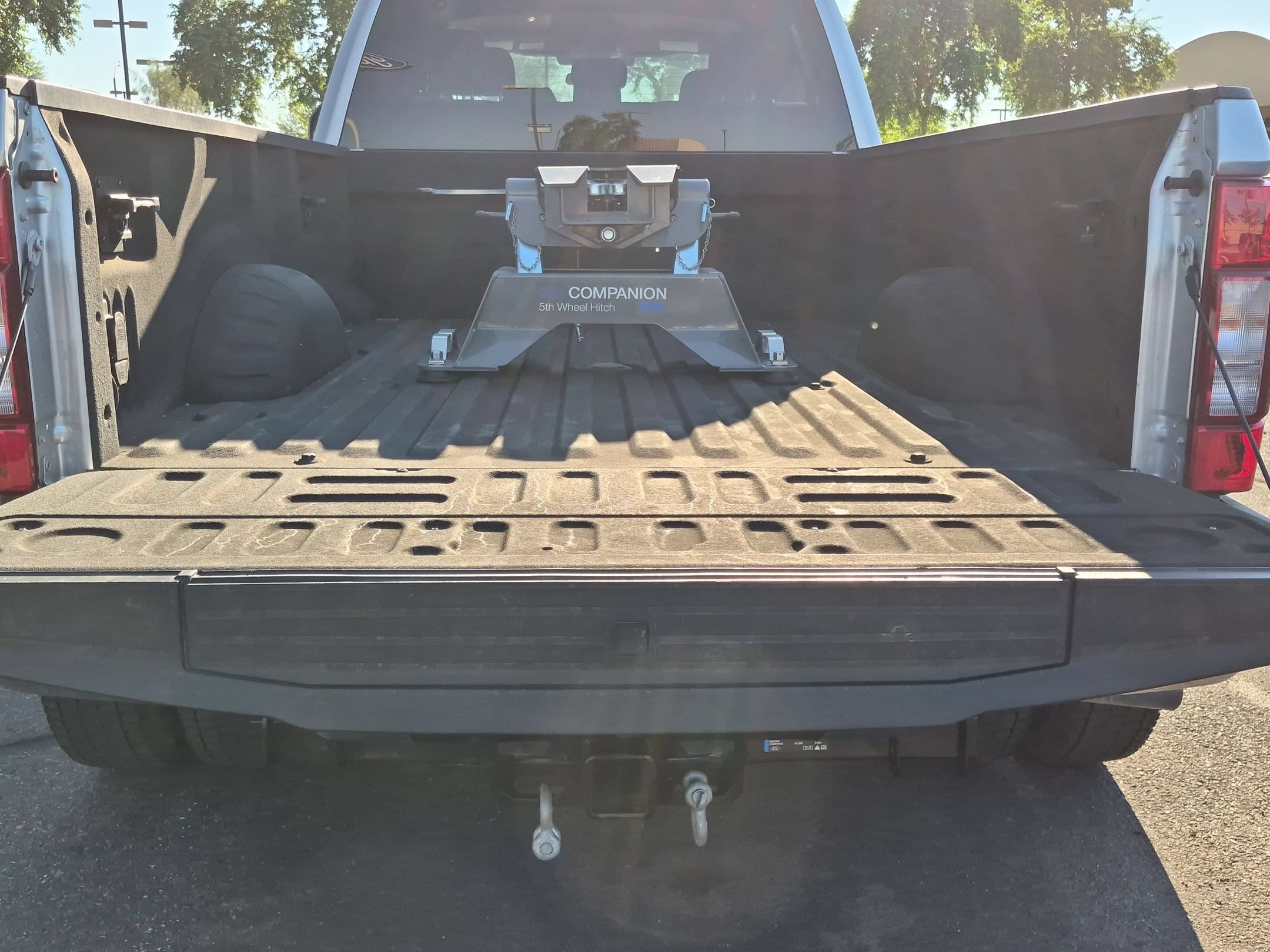 Certified 2022 Ford F450 XLT w/ XLT Premium Package RWD image 7