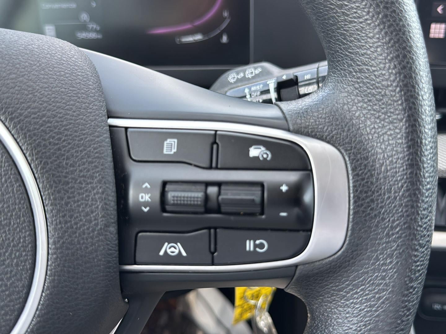 Used 2024 Kia Sportage LX FWD image 24