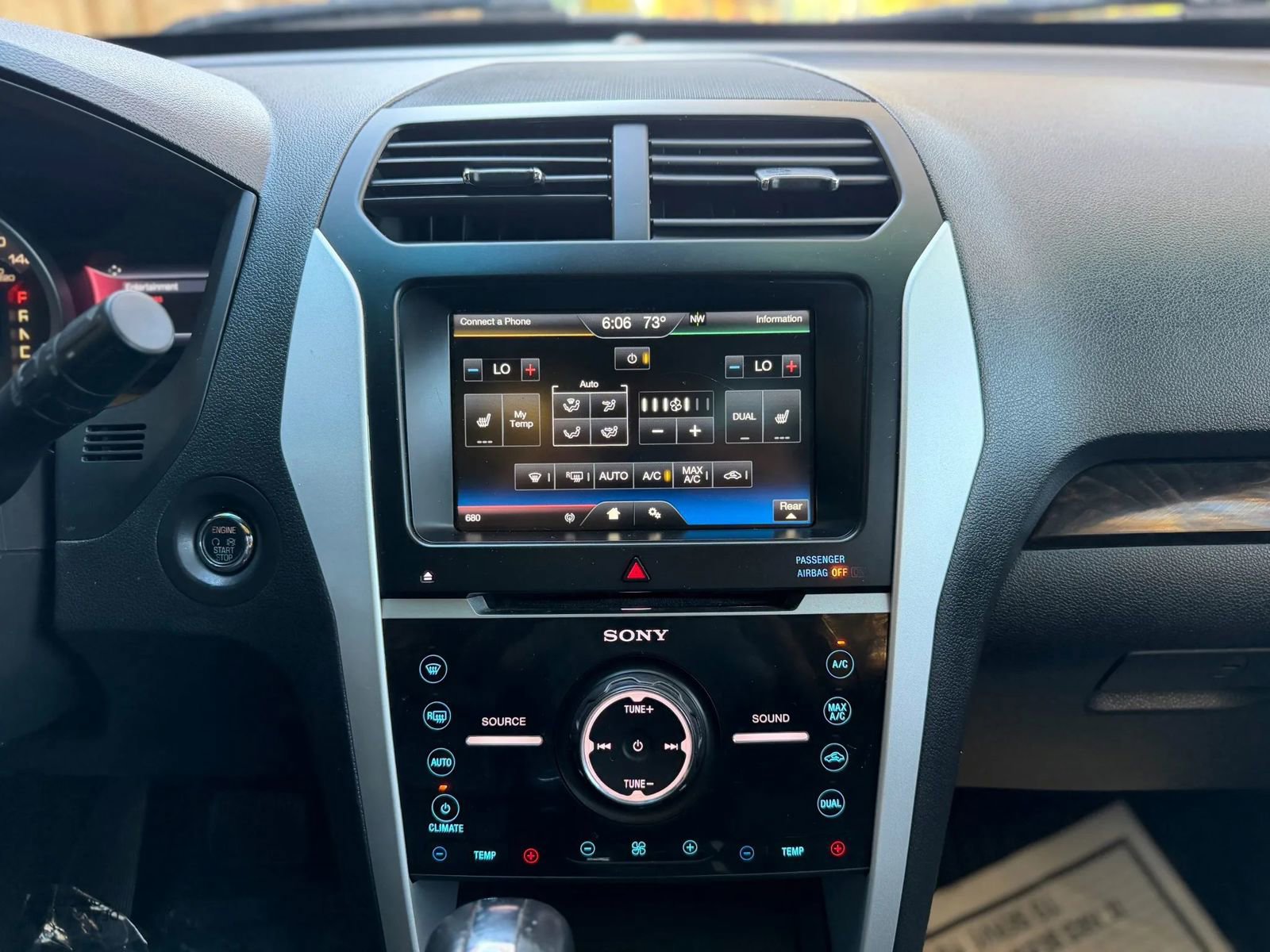 Used 2015 Ford Explorer Limited image 17