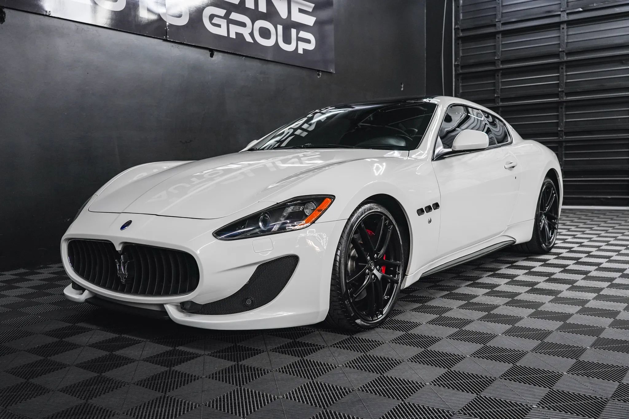 Used 2015 Maserati GranTurismo Sport image 36