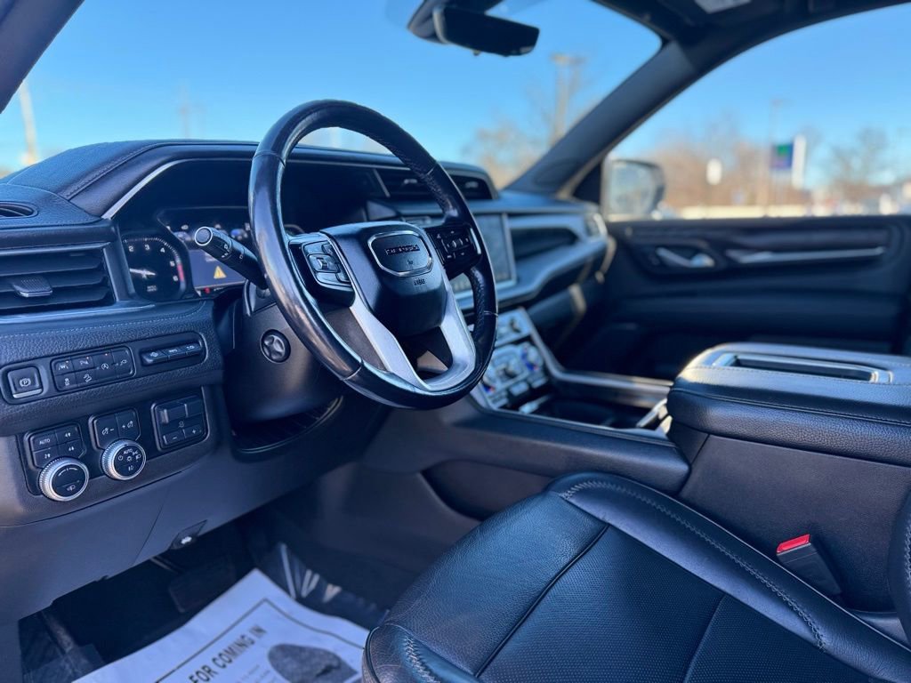 Used 2021 GMC Yukon Denali w/ Denali Ultimate Package image 15
