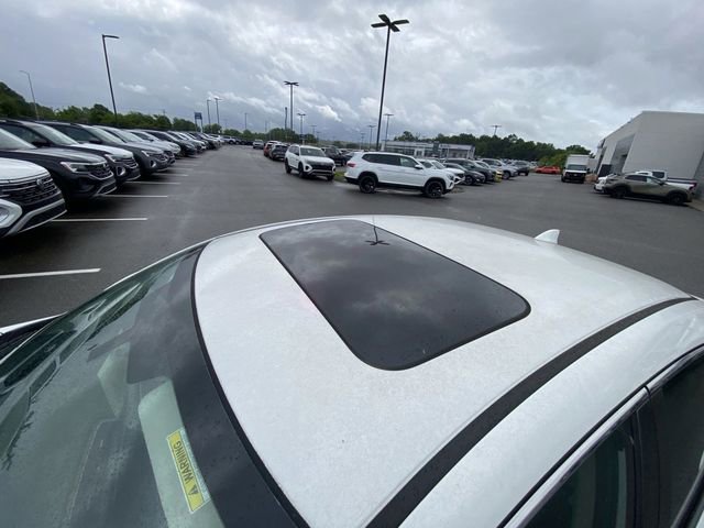 Used 2018 Honda Civic EX image 3