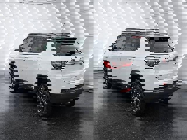 New 2026 Jeep Compass Limited image 20