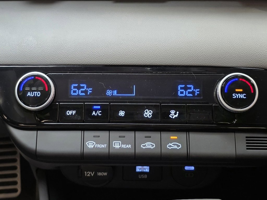 New 2026 Hyundai Elantra SEL Sport image 18