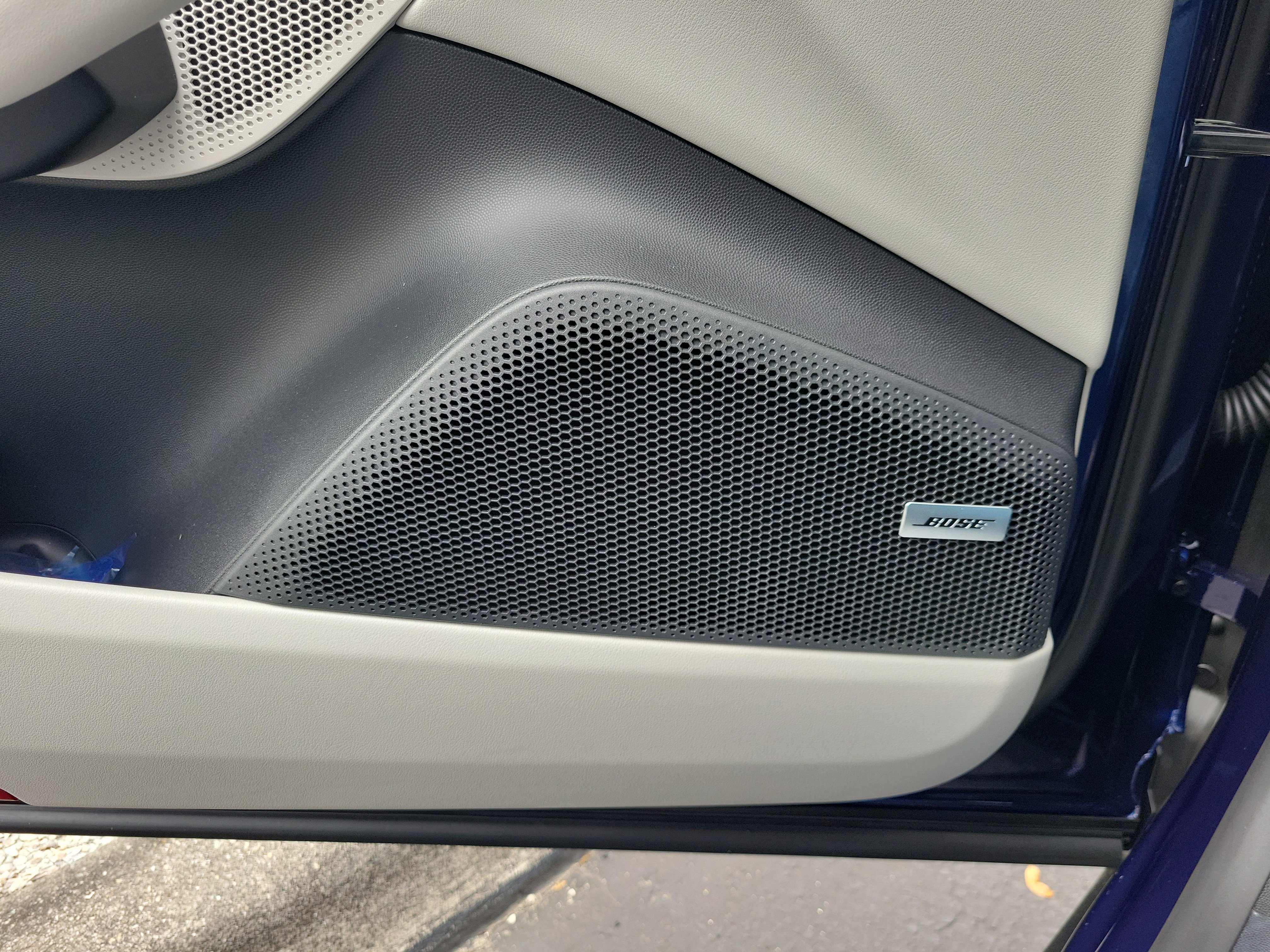 New 2026 Porsche Macan Electric image 21