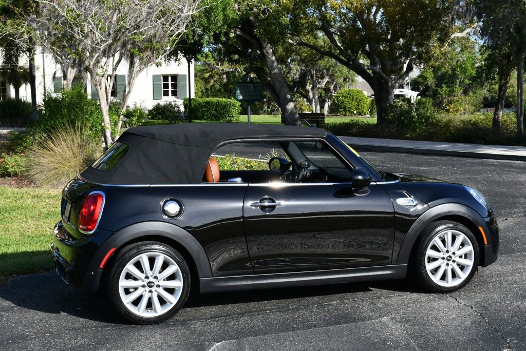 Used 2018 MINI Cooper S image 39