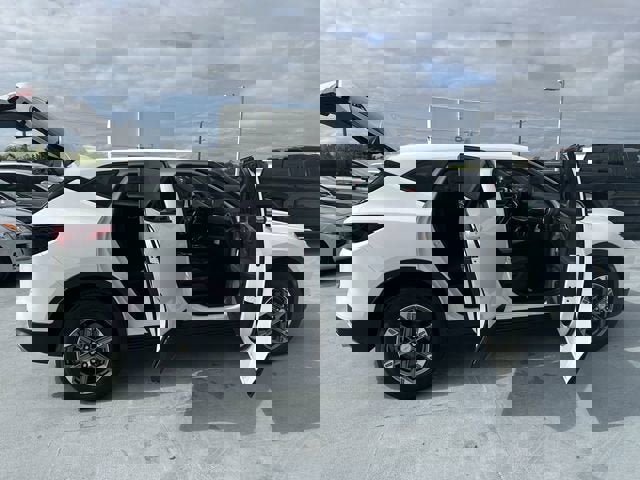 New 2025 Chevrolet Blazer LT image 31