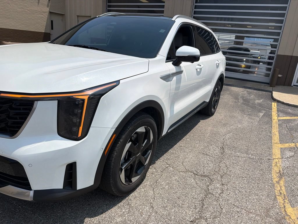 Used 2025 Kia Sorento SX Prestige AWD/4WD image 4