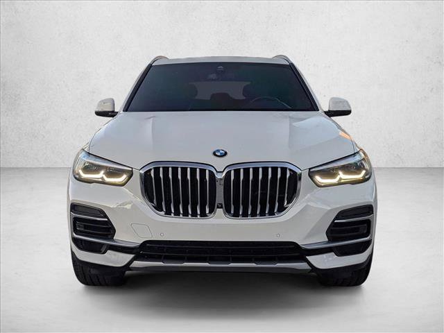 Used 2022 BMW X5 sDrive40i w/ Parking Assistance Package image 2