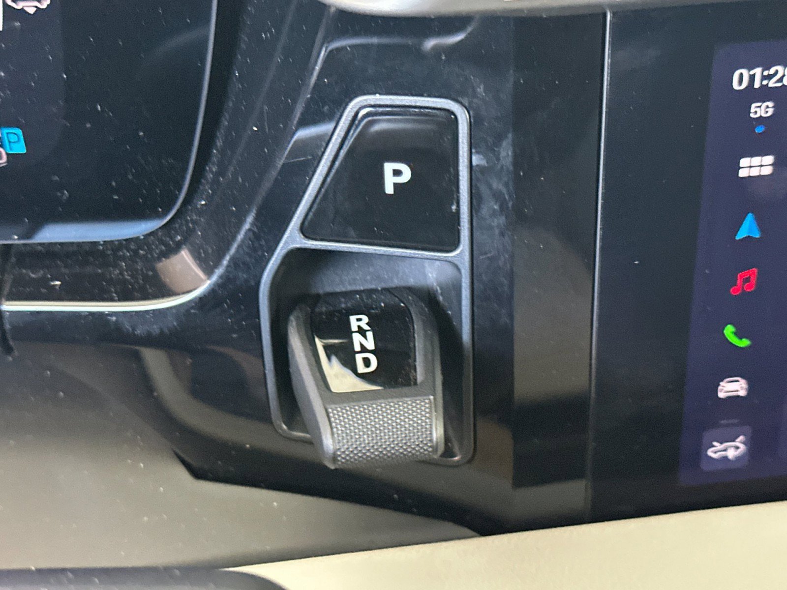 Used 2025 Porsche Macan Electric RWD image 22