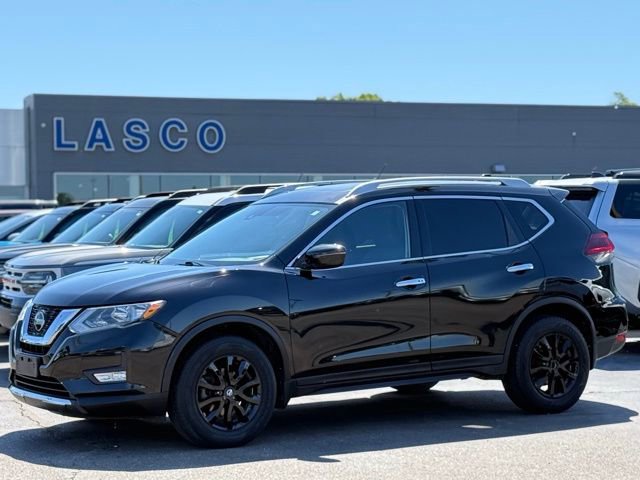 Used 2019 Nissan Rogue SV AWD/4WD image 1