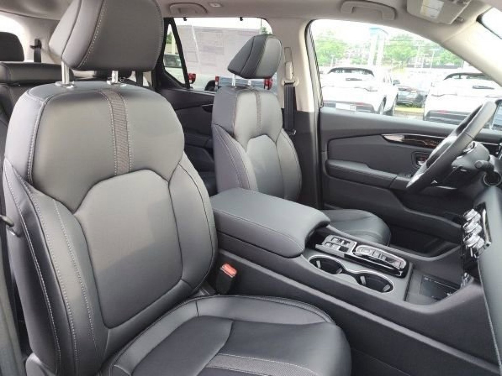 New 2025 Honda Pilot Touring image 16