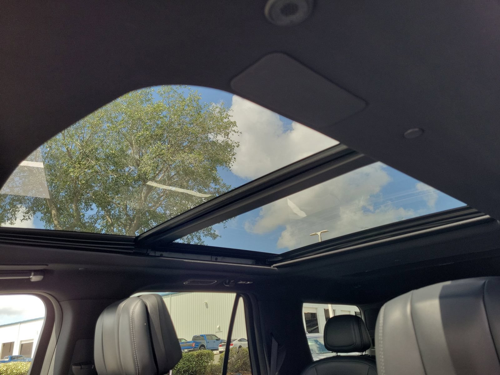 Used 2025 Lincoln Navigator Reserve w/ Jet Appearance Package AWD/4WD image 33