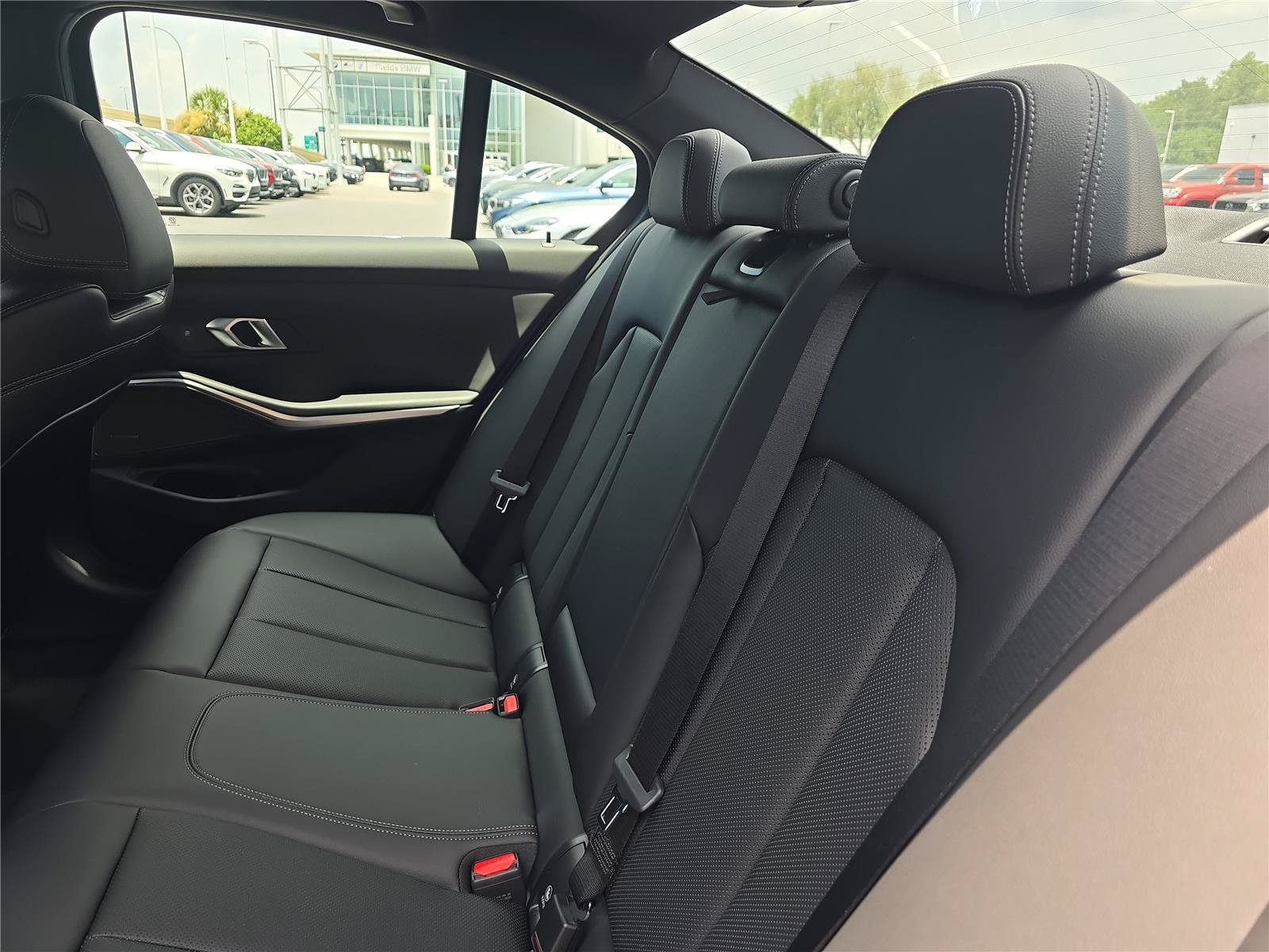 Used 2025 BMW M340i RWD image 13