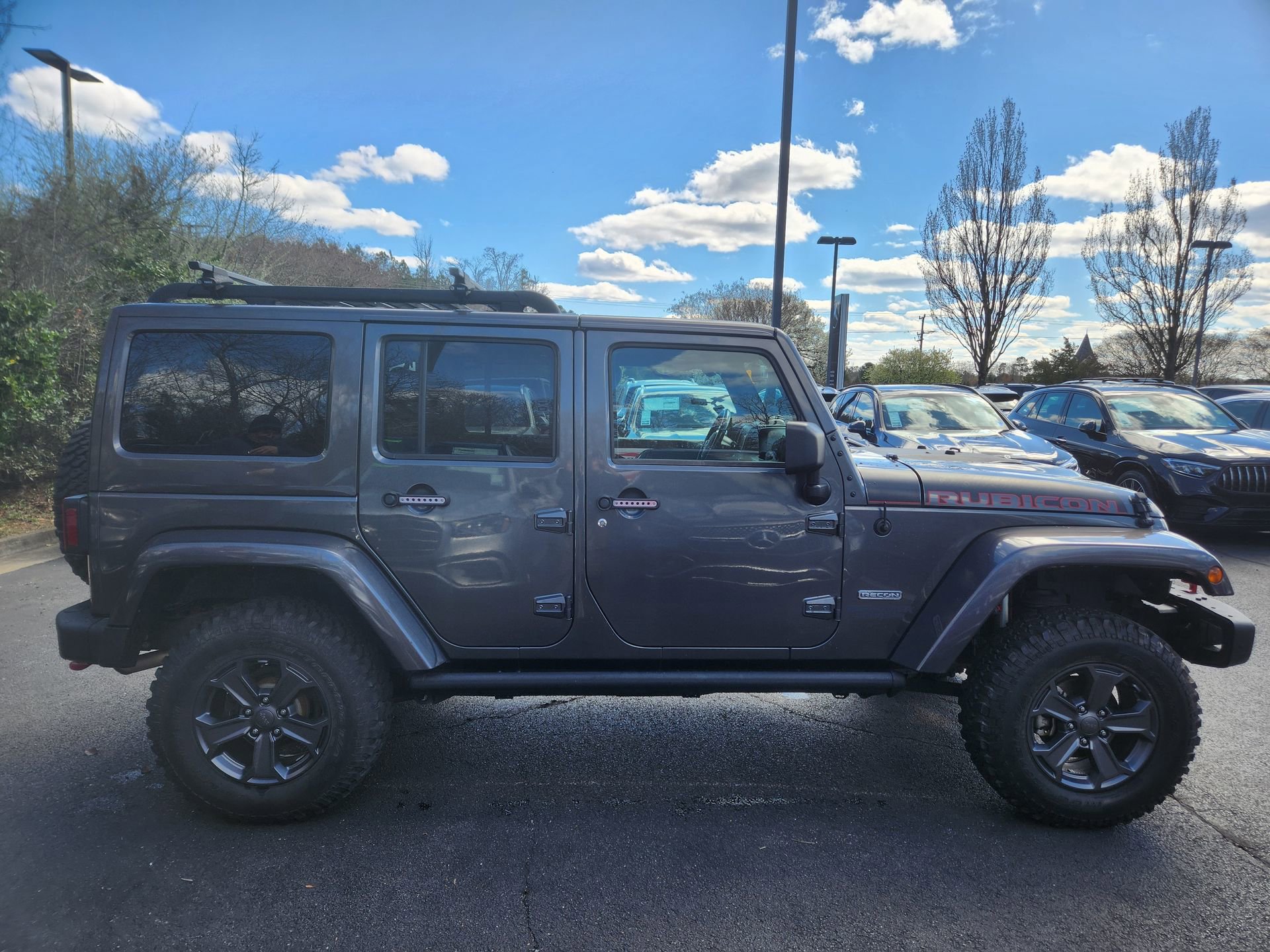 Used 2017 Jeep Wrangler Unlimited Rubicon image 36