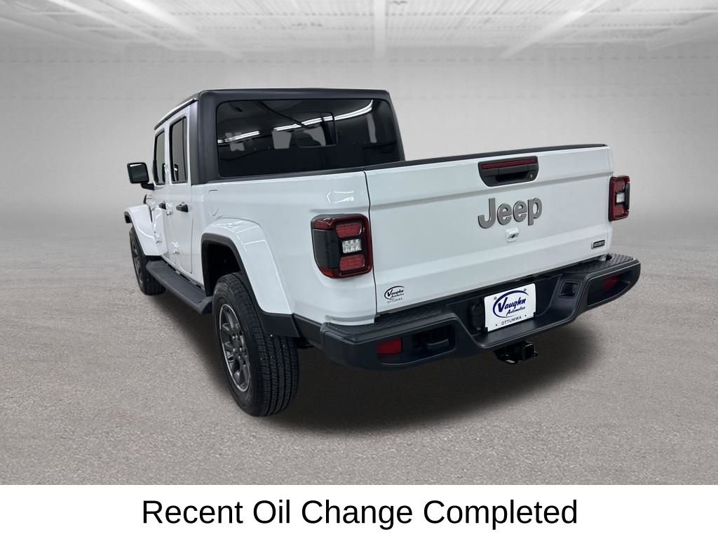 Used 2020 Jeep Gladiator Overland image 11