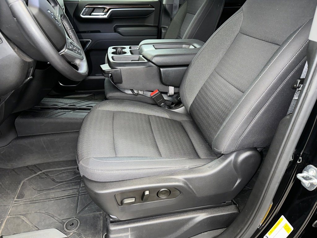 Certified 2022 Chevrolet Silverado 1500 RST w/ Redline Edition image 2
