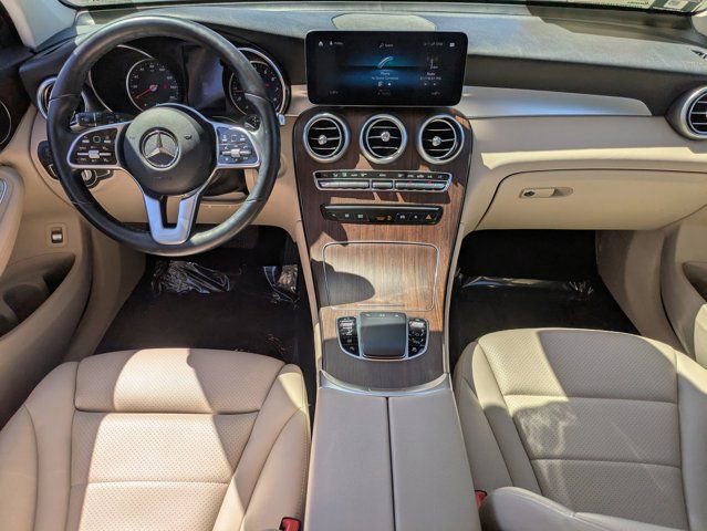 Used 2022 Mercedes-Benz GLC 300 4MATIC image 23