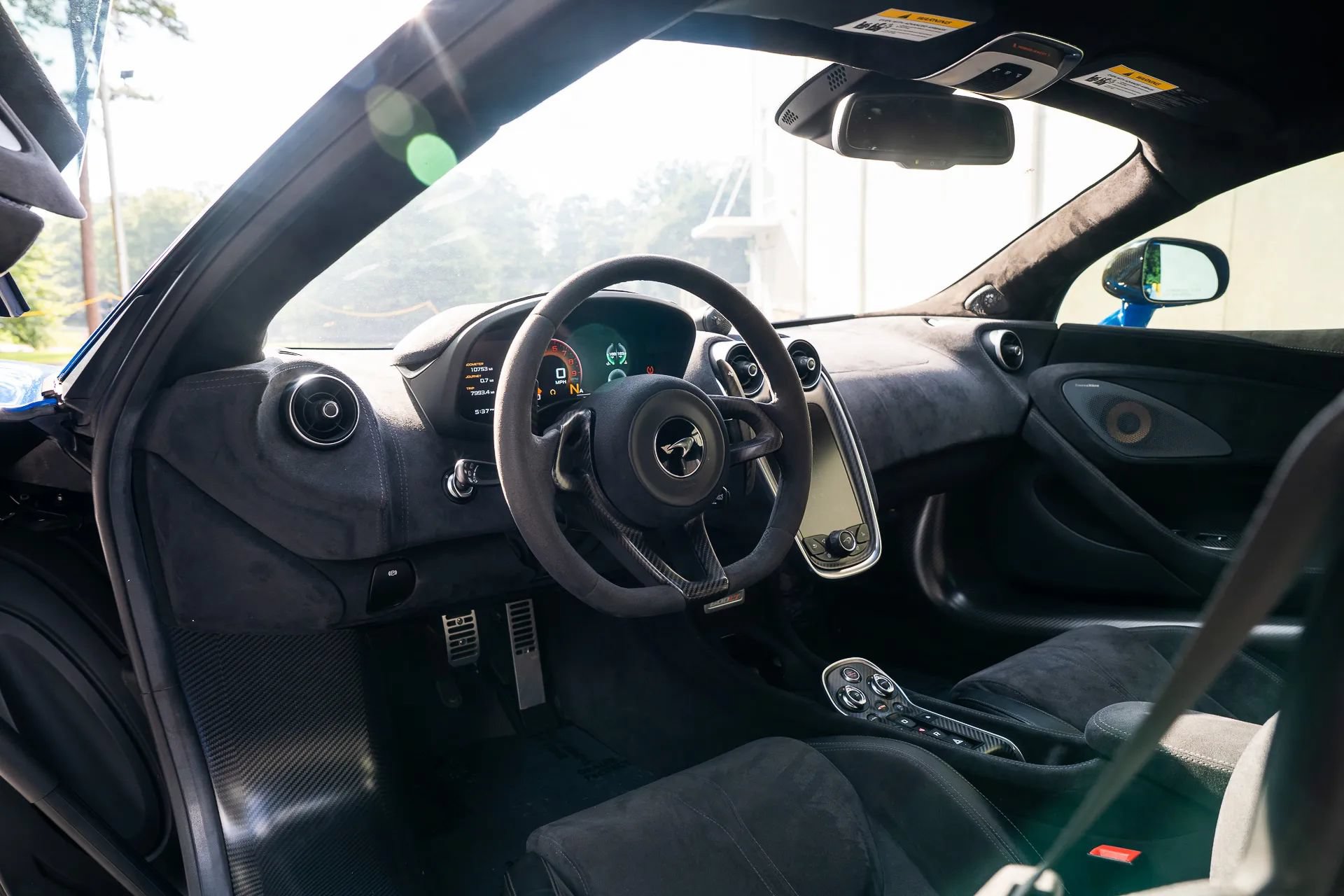 Used 2019 McLaren 600LT RWD image 25