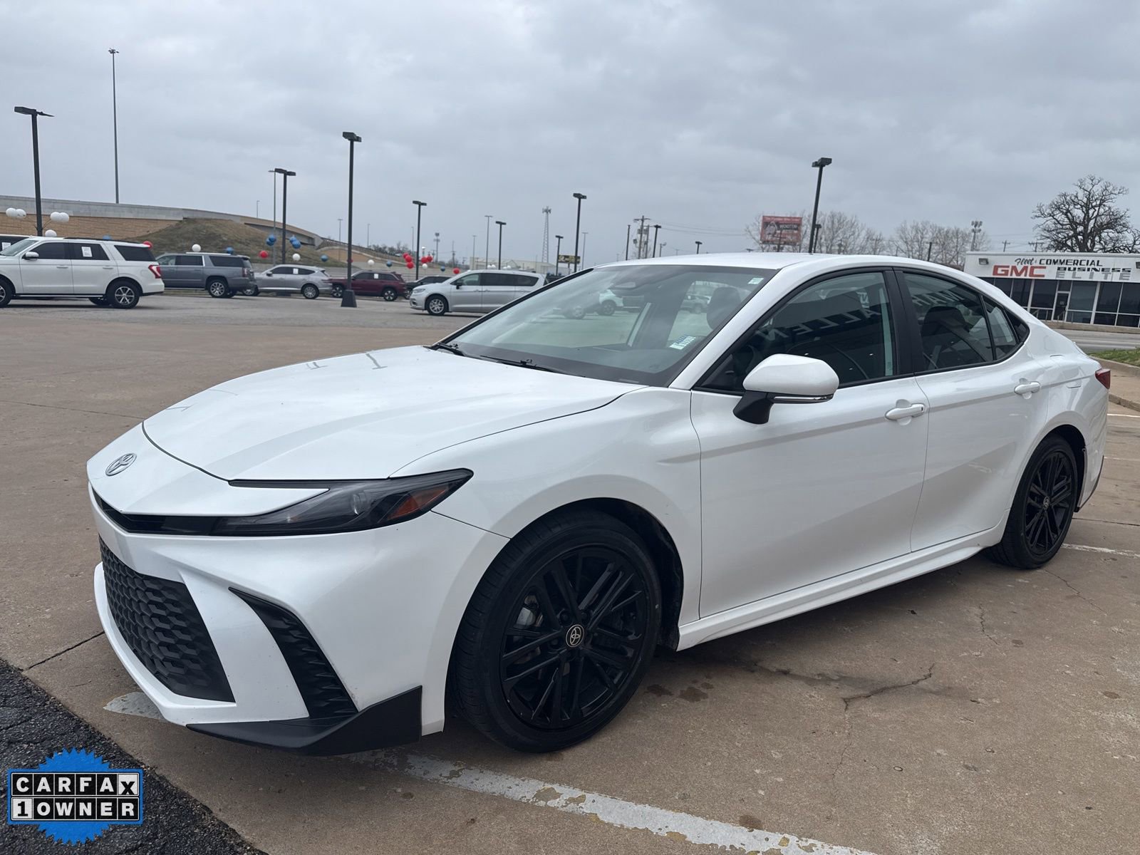 Used 2025 Toyota Camry SE image 7