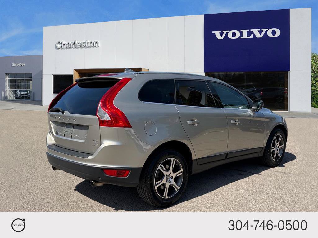 Used 2011 Volvo XC60 T6 AWD/4WD image 3