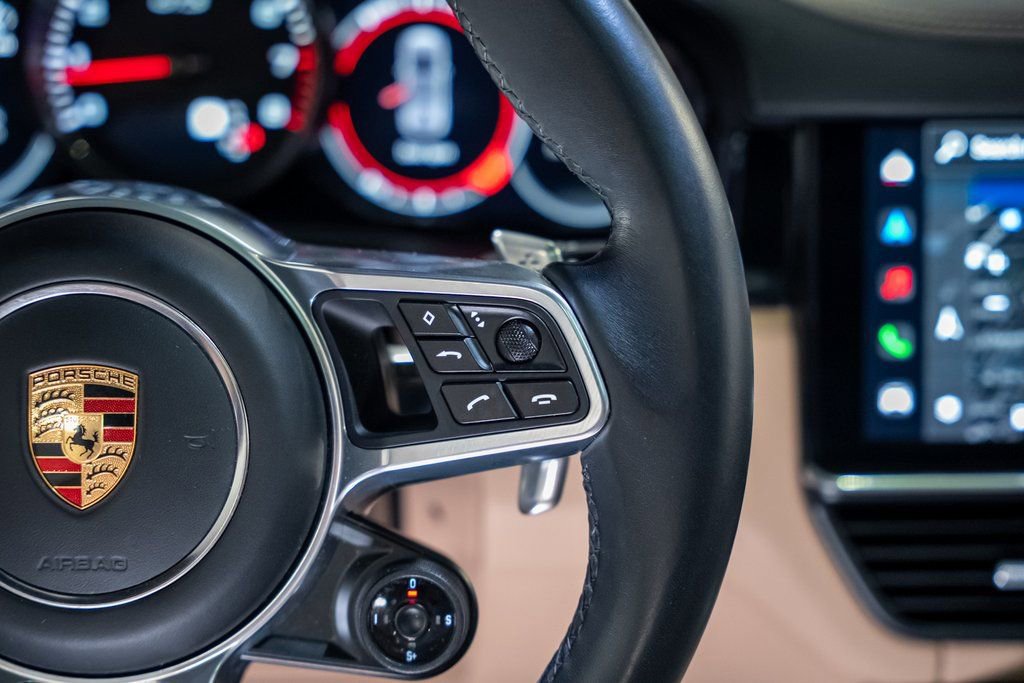 Used 2022 Porsche Cayenne GTS image 47