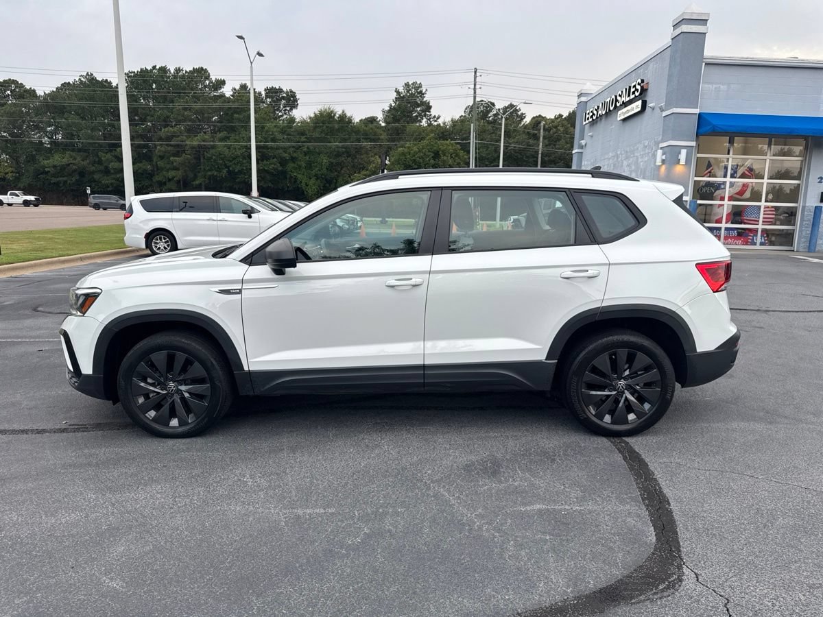 Used 2023 Volkswagen Taos S FWD image 4