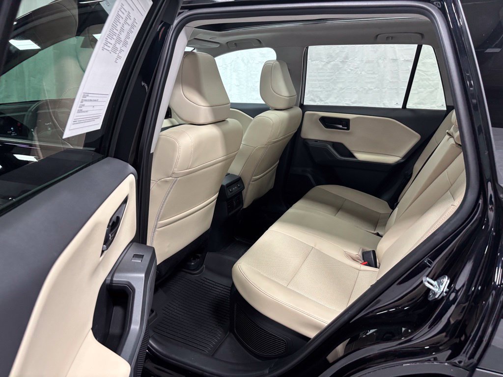 Used 2026 Toyota RAV4 Limited AWD/4WD image 39