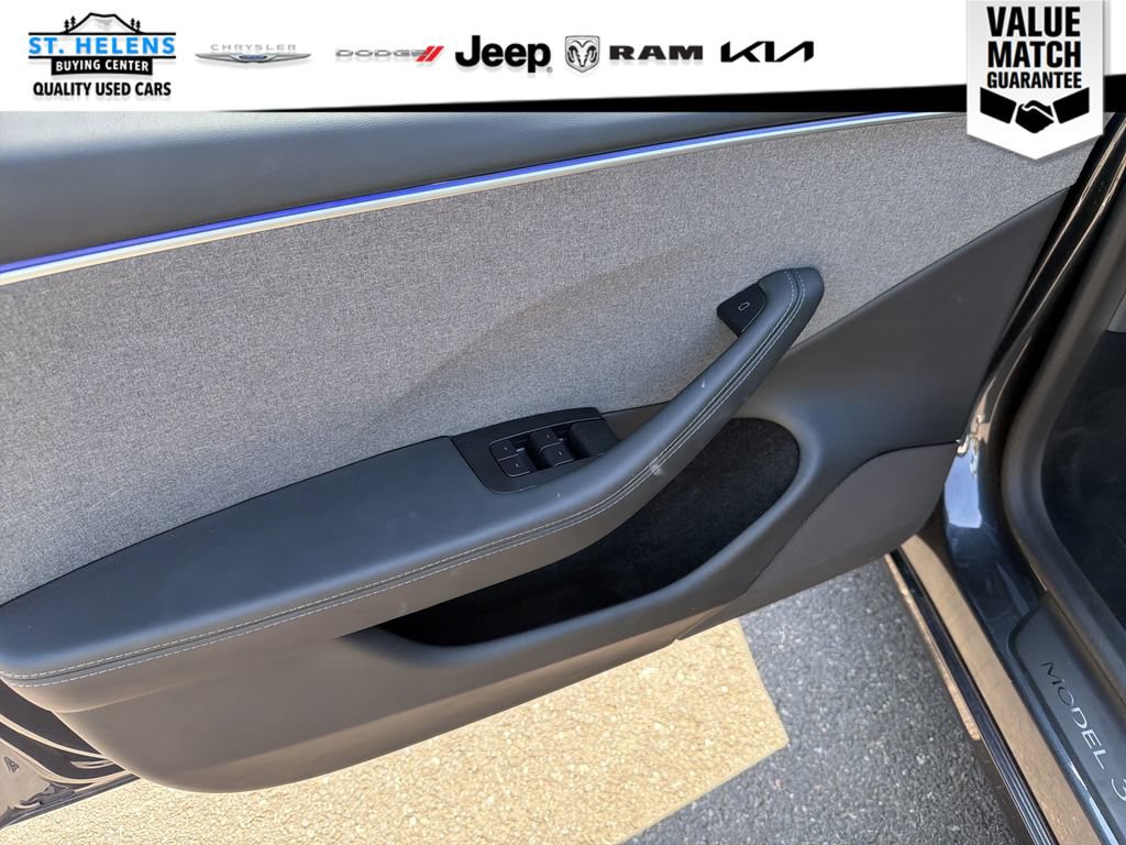 Used 2025 Tesla Model 3 Long Range RWD image 16