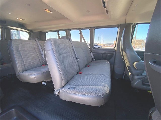 Used 2023 GMC Savana 2500 LS w/ Driver Convenience Package image 21